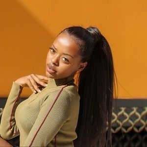 Meet your Posher, Naomi